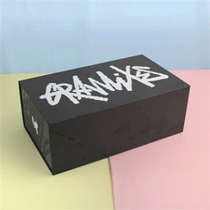 Boaty Black Backshape Magnetic